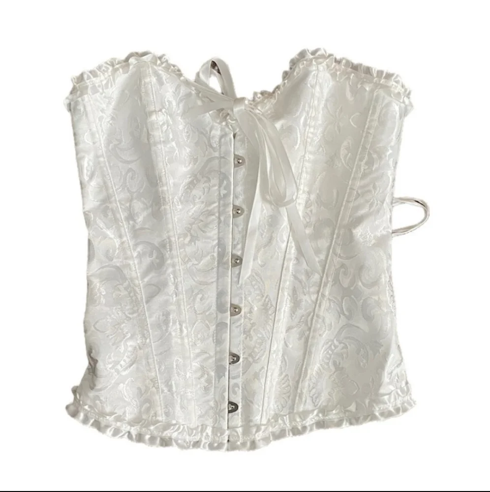 🥳 TRADED! Gorgeous White Corset - Picture 2 of 5